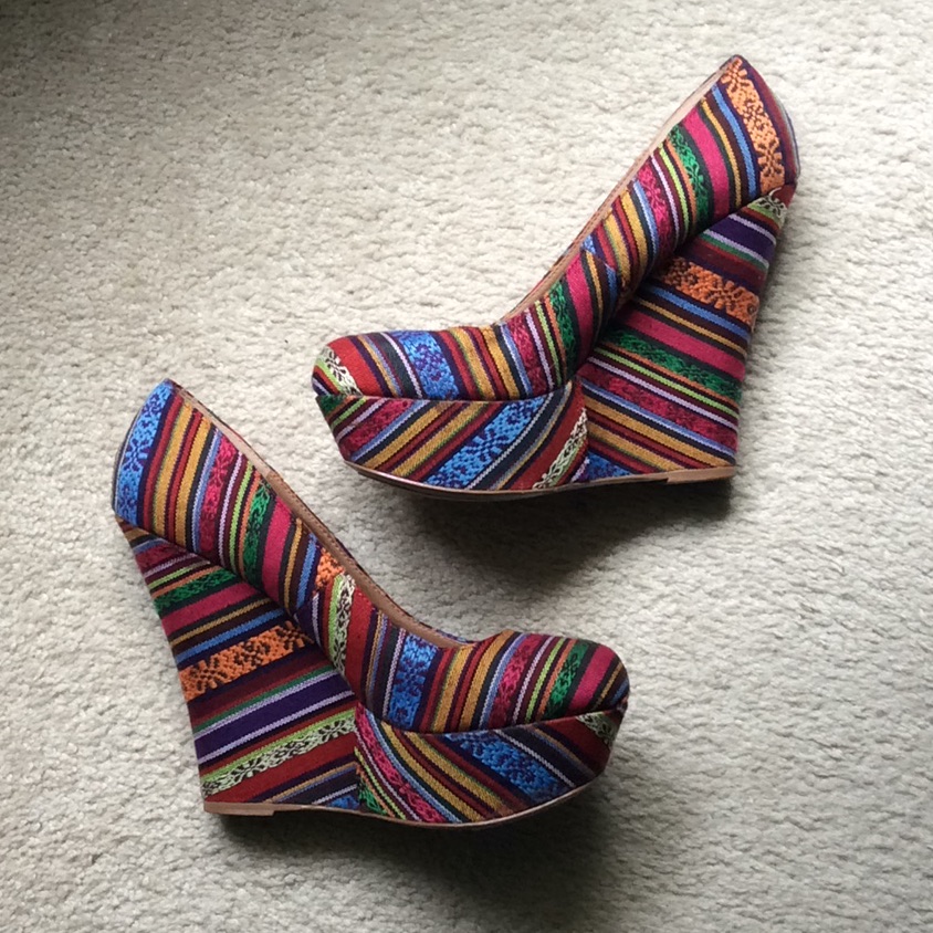 Multi-Colored Wedge